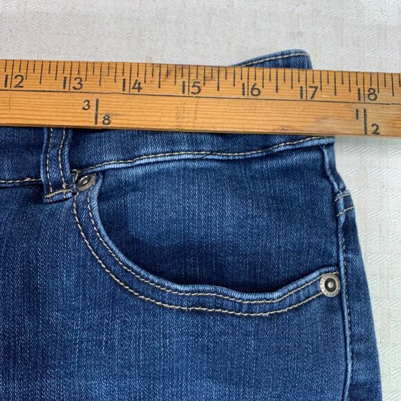 Chicos So Slimming Jeans Womens Size 2 Medium Wash Straight Leg Stretch Denim - Picture 5 of 11